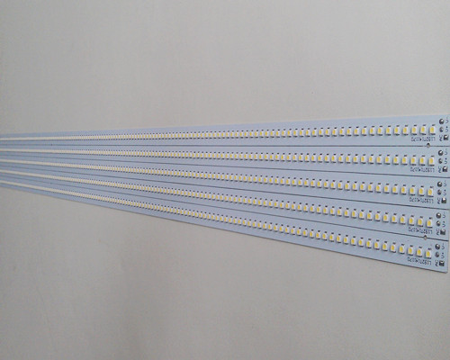 LED長條燈具貼片加工